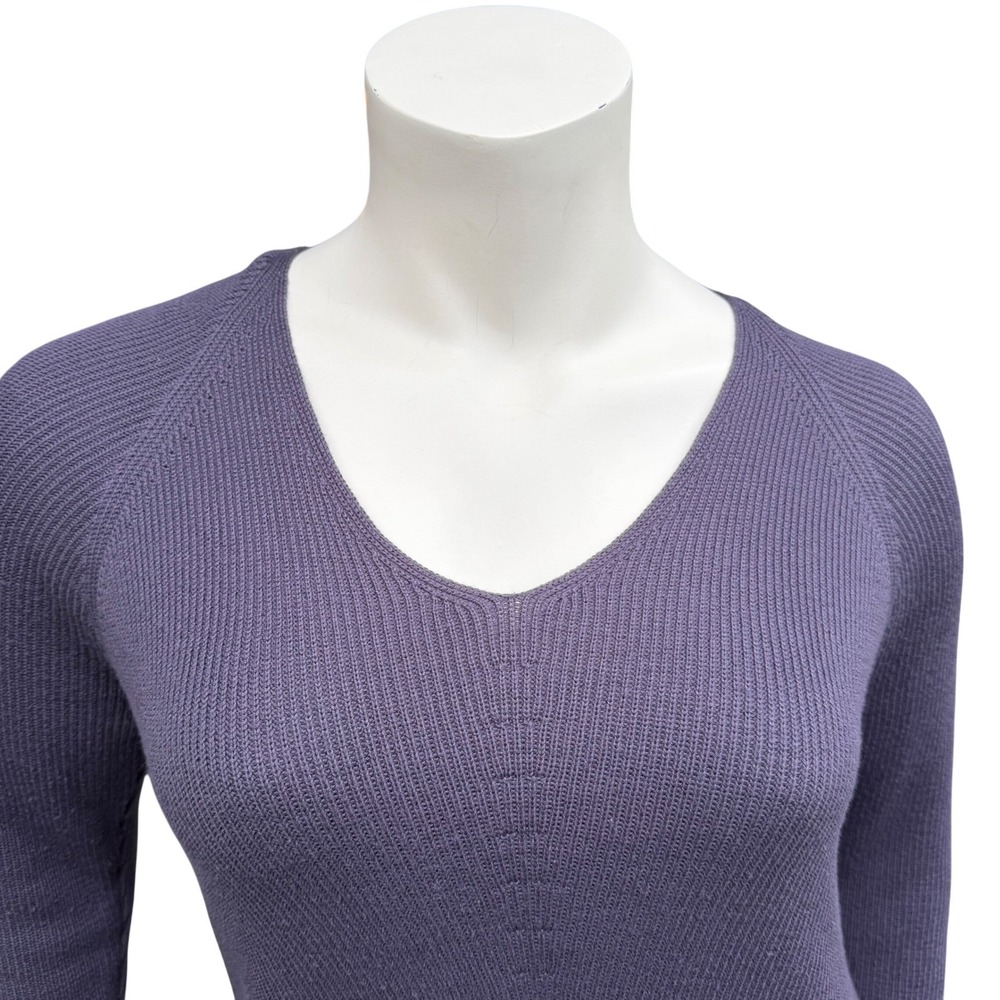 Athleta Hanover Merino Wool Sweater V-Neck Ribbed Lavender Gray Quiet Luxury M - Picture 3 of 13